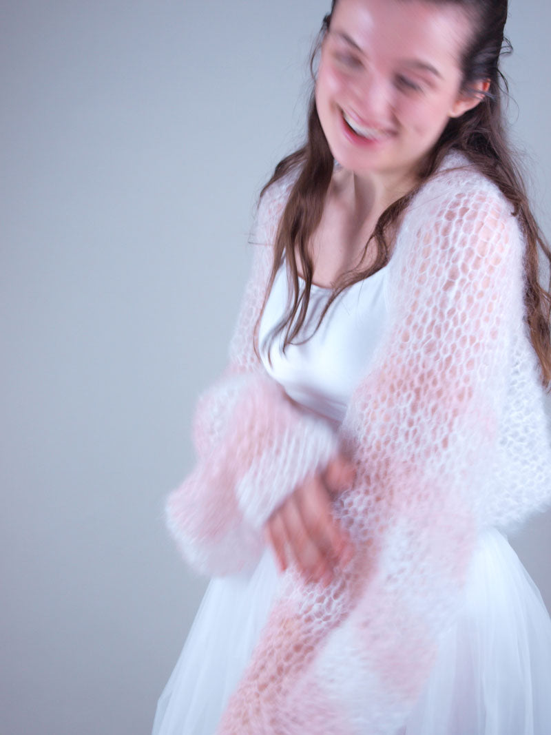 Strickset: Leichter Bolero mit langem Arm in zwei Farben AIR - Beemohr