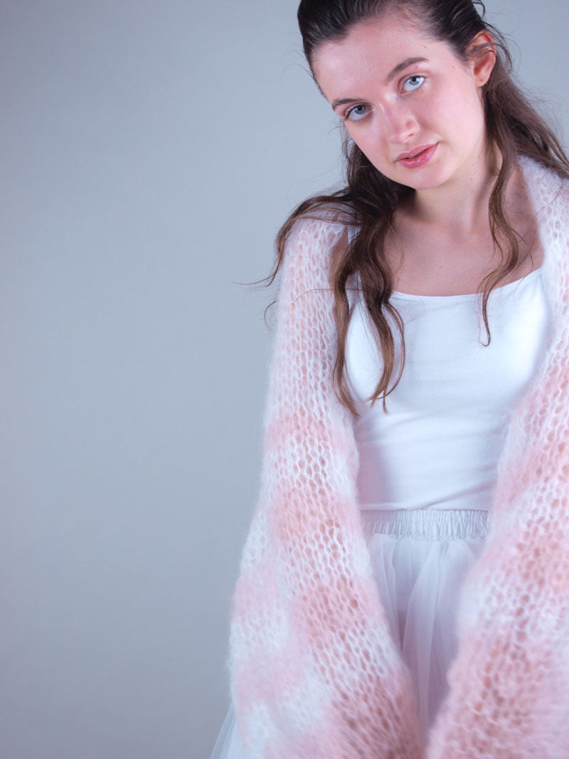 Strickset: Leichter Bolero mit langem Arm in zwei Farben AIR - Beemohr