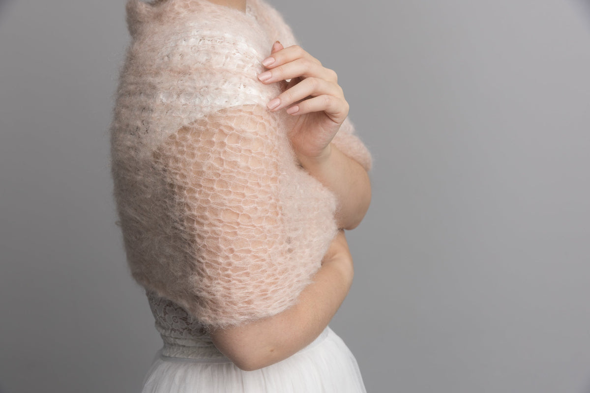 Knit Kit für einen Loop Sinja mit Strickanleitung, Wolle und Stricknadeln - Beemohr