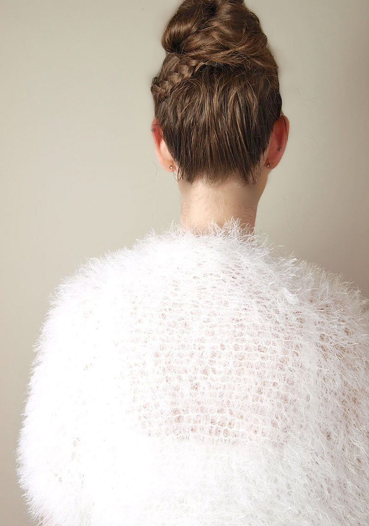 KNIT KIT für einen weiten Kuschel - Bolero FRANKA aus flauschiger Wolle - Beemohr
