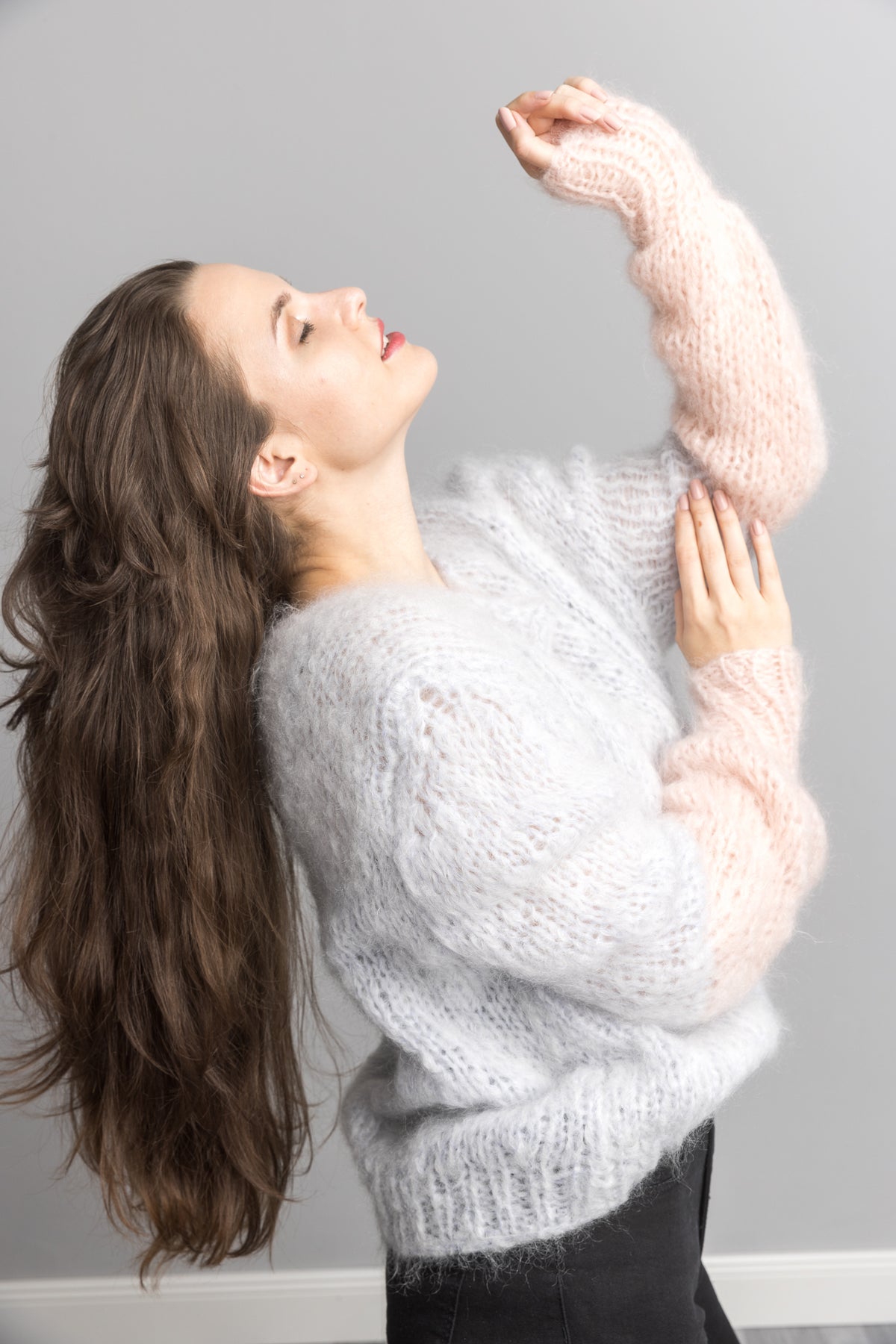 Strickpullover zweifarbig aus ingenua mohair Beemohr