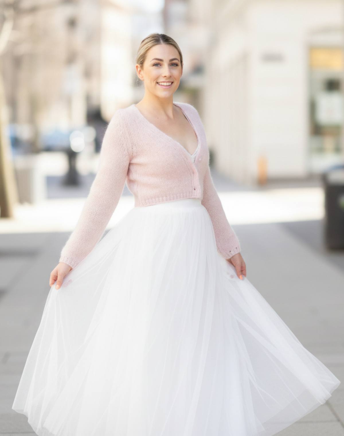 Strickjacke mit Ballonärmeln für die Hochzeit Strickanleitung von Beemohr