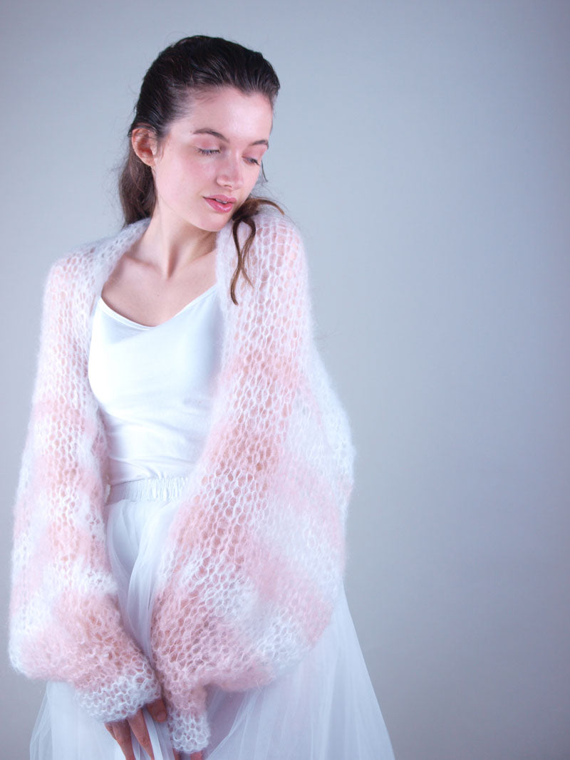 Strickset: Leichter Bolero mit langem Arm in zwei Farben AIR - Beemohr