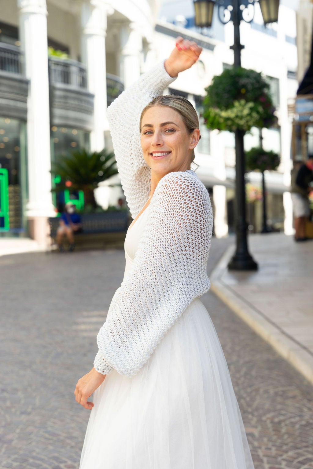 Strickanleitung für einen festlichen Bolero aus einem Glitzer Mix - Beemohr