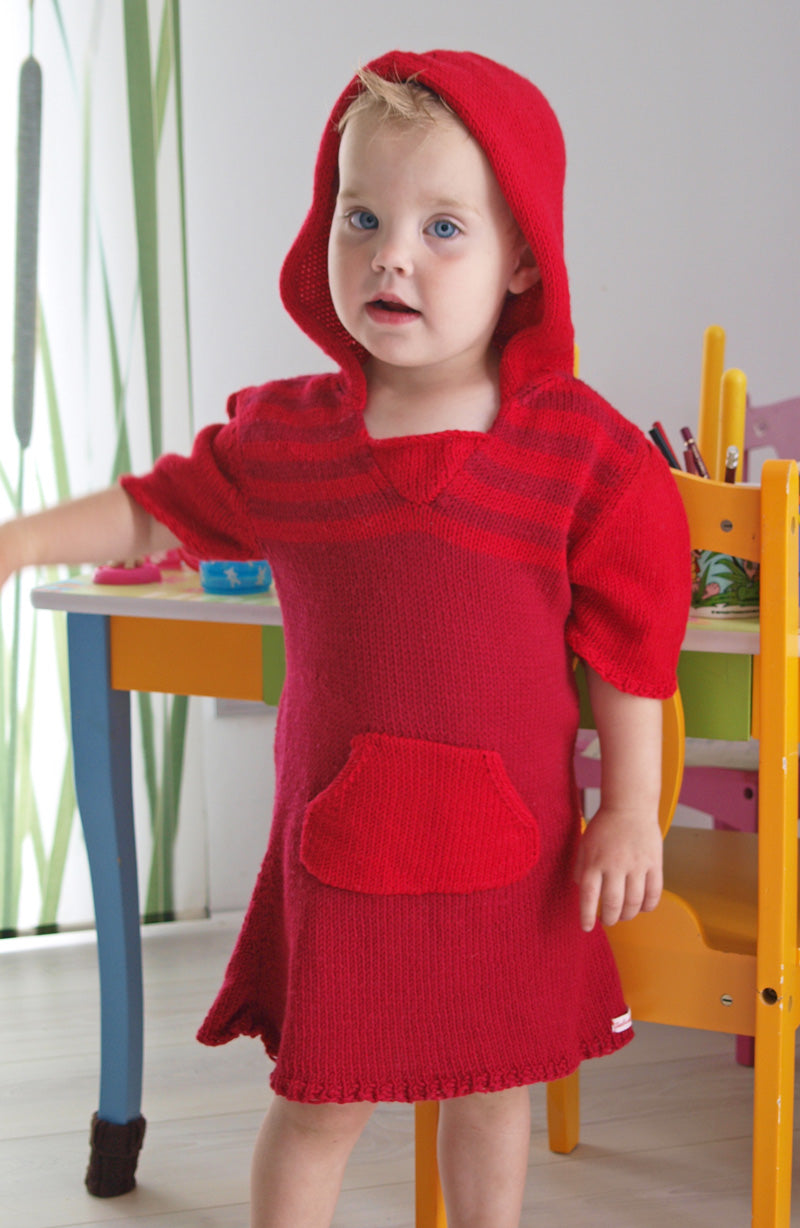 Strickanleitung für ein Mädchenkleid mit Kängeruhtasche - Beemohr