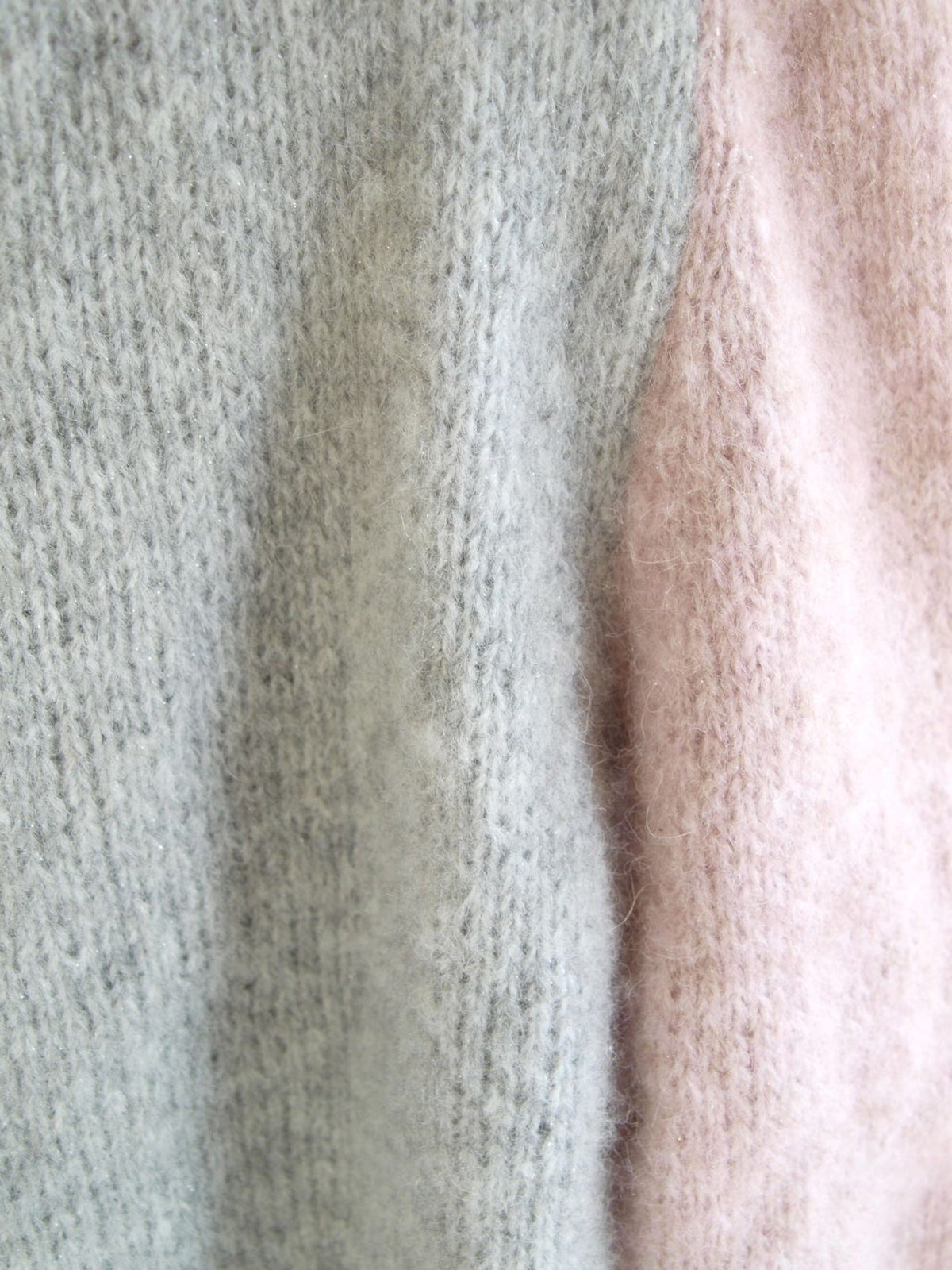 STRICKANLEITUNG: 2 - Farbiger Pullover aus weichem Alpaca Silver von Katia - Beemohr
